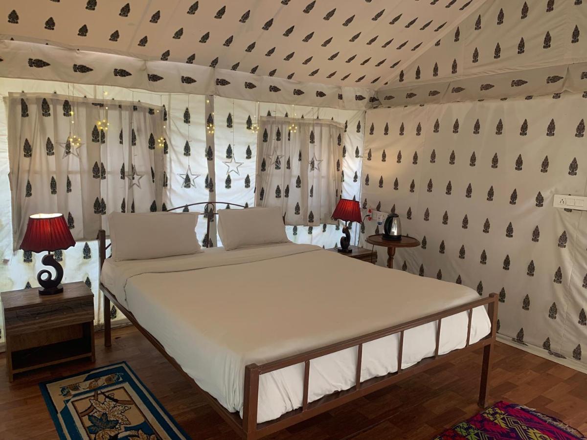Agra Camps And Luxury tent Agra (Uttar Pradesh)