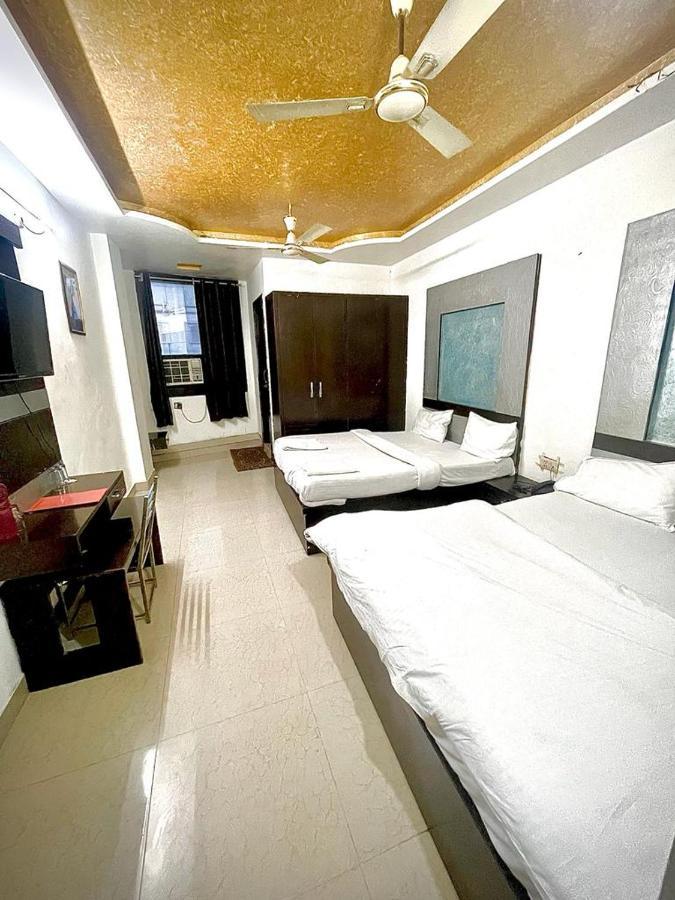 Premium Boston Family Hotel Agra (Uttar Pradesh)