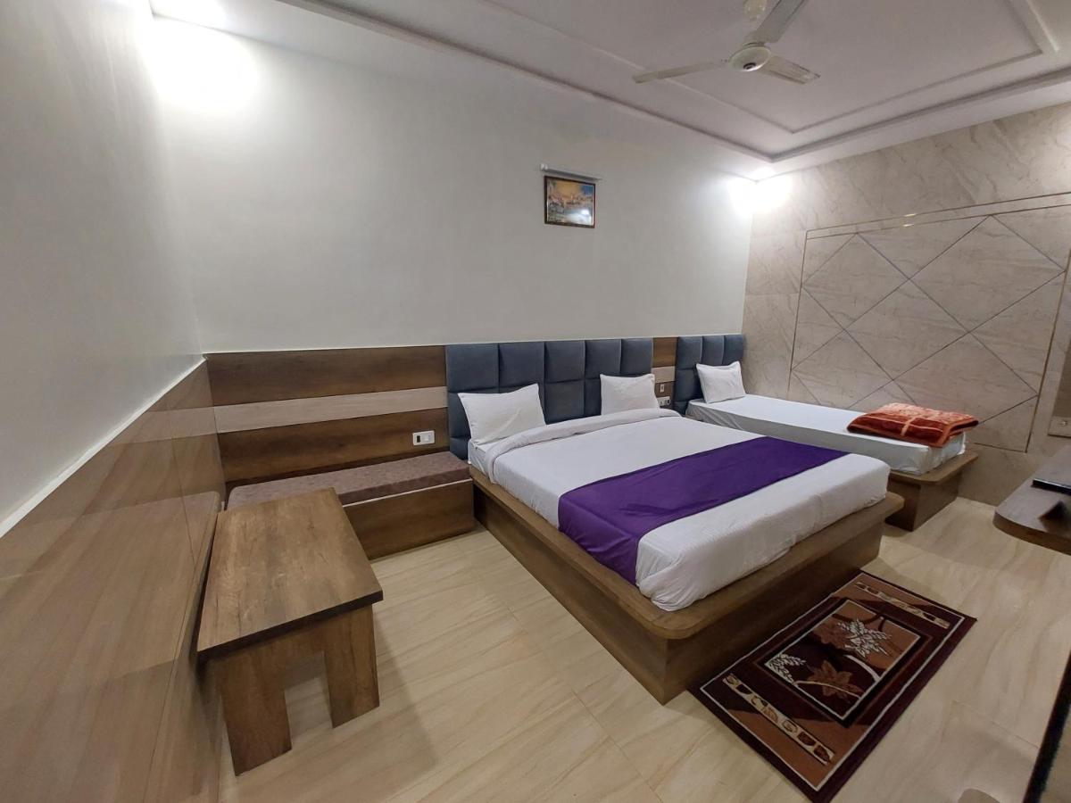 Taj Point Manage By Taj Sunrise Group