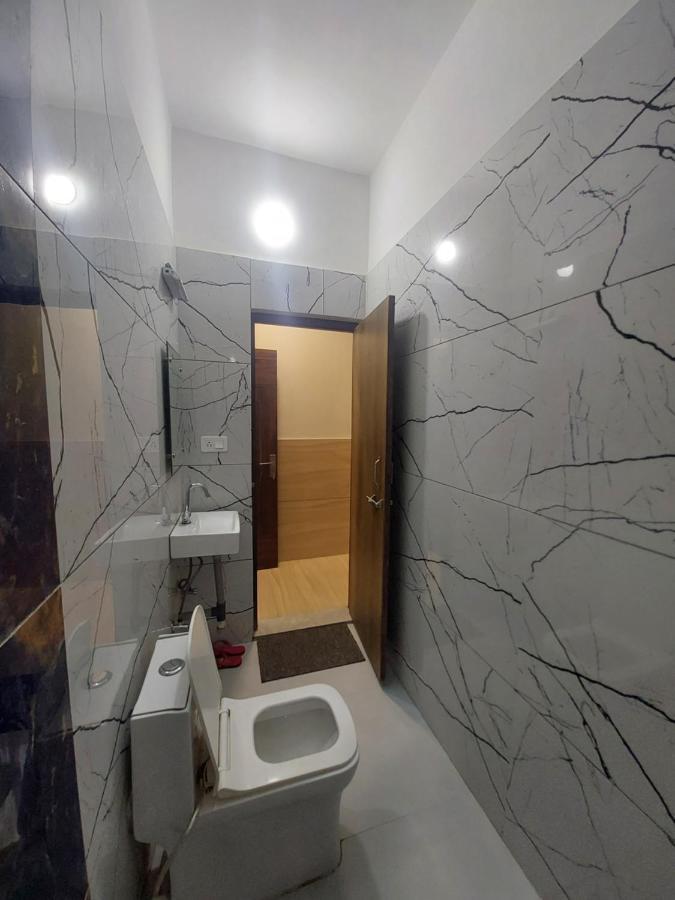 Taj Point Manage By Taj Sunrise Group *