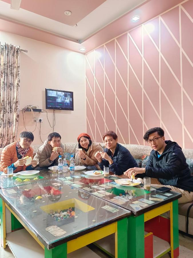 Friends - Agra Homestay