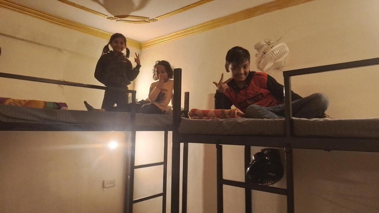 Genesis Homestay Hostel *
