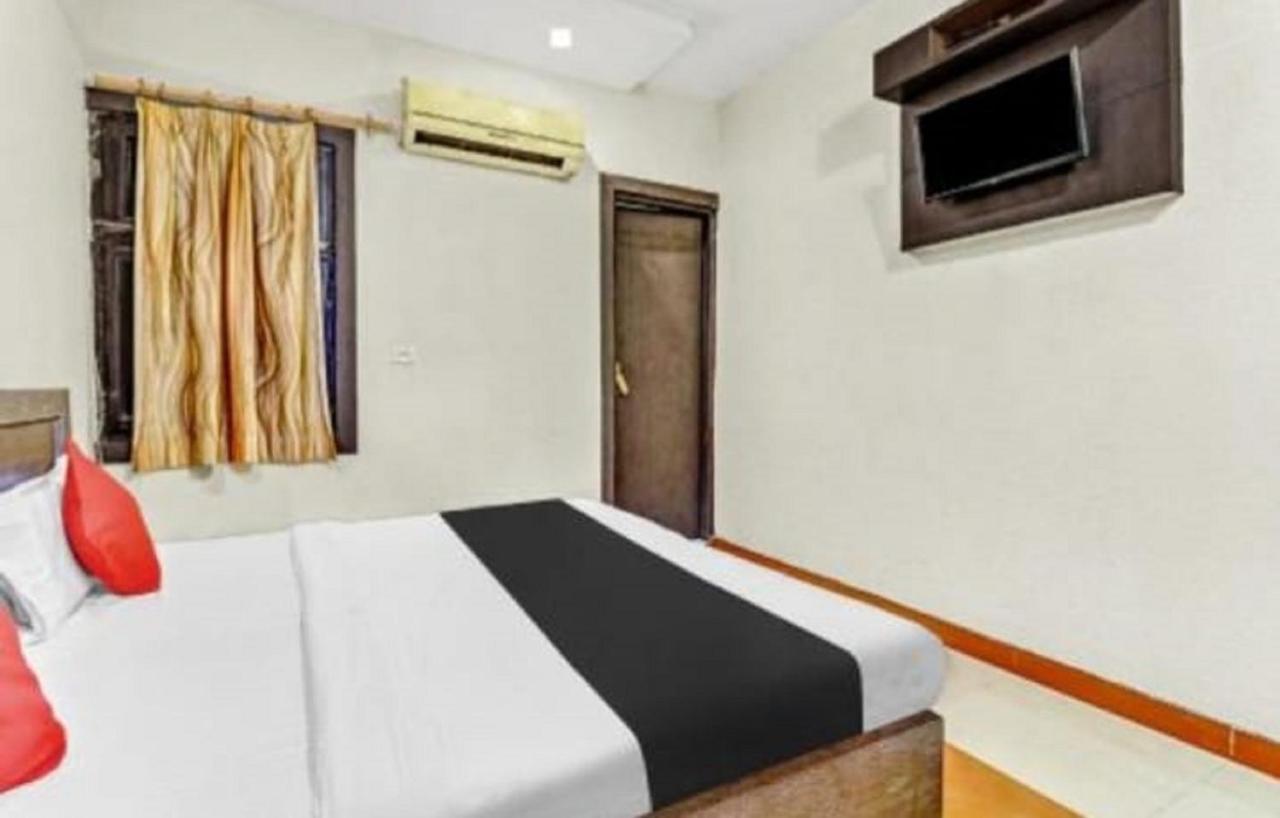 Hotel Om Sai Nath & Restaurant By Wb