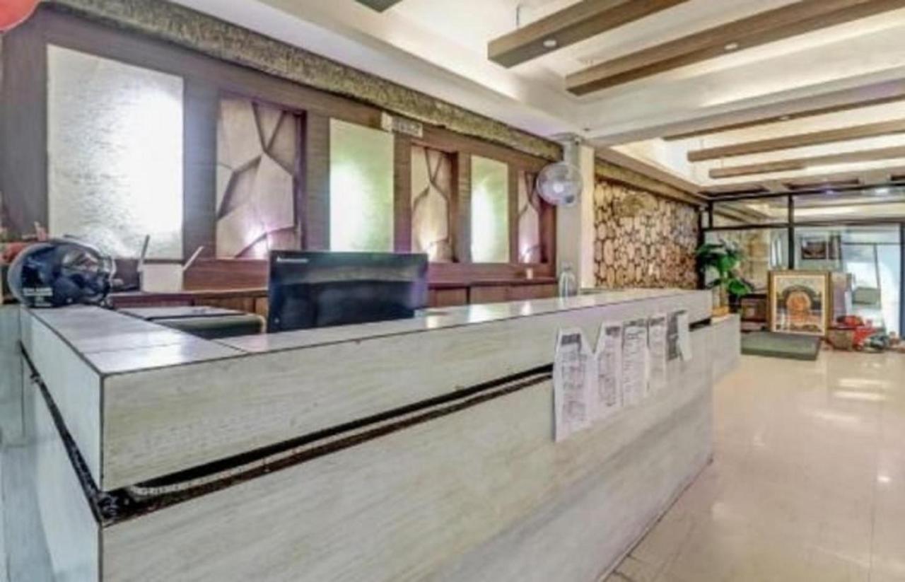 Hotel Om Sai Nath & Restaurant By Wb