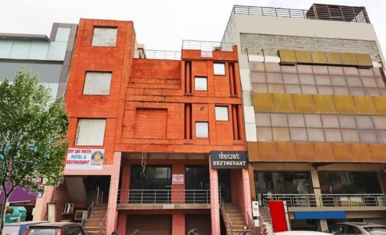 Hotel Om Sai Nath & Restaurant By Wb *