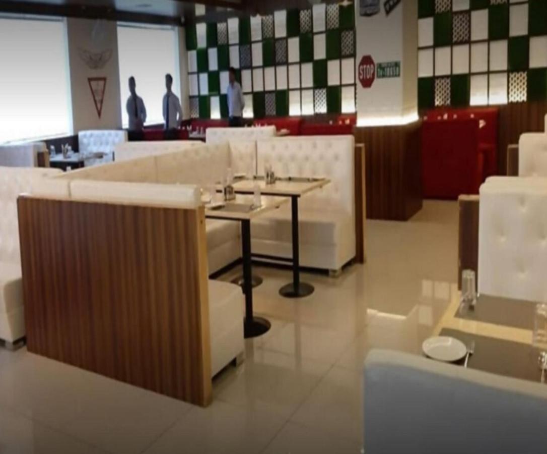 7 Spices Restaurant & Banquet By Wb Hotel *
