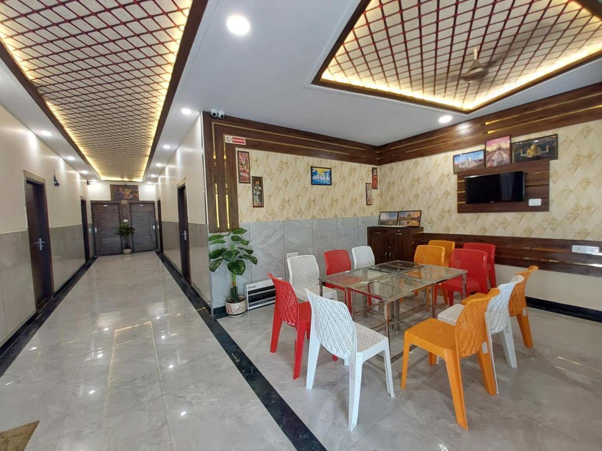 Taj Point Manage By Taj Sunrise Group Homestay