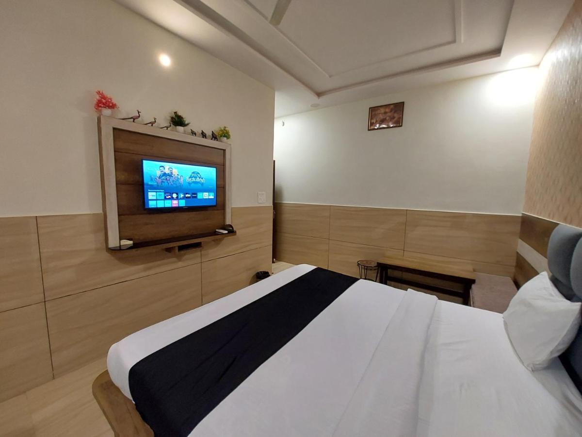Taj Point Manage By Taj Sunrise Group