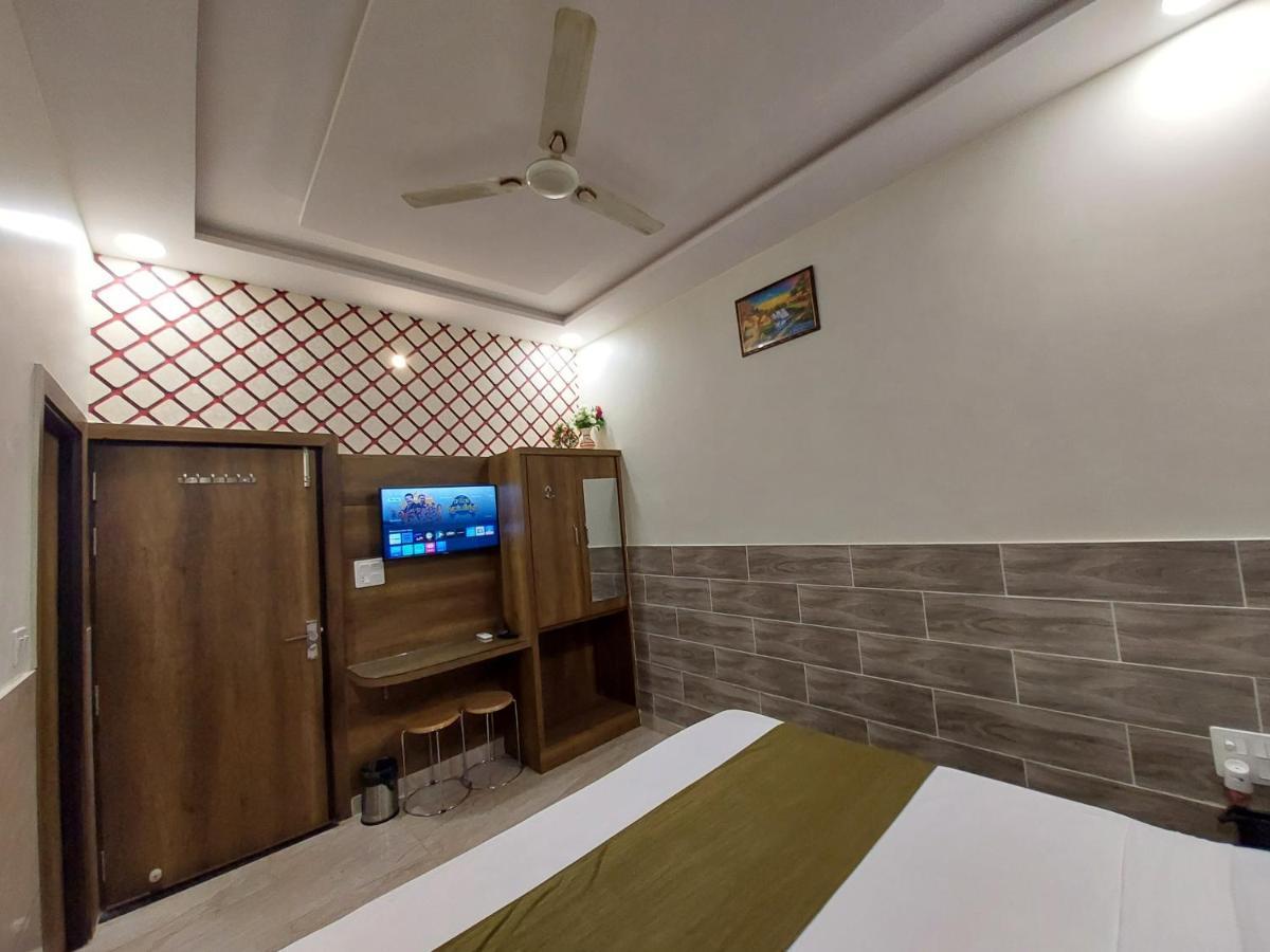 Taj Point Manage By Taj Sunrise Group Homestay Agra (Uttar Pradesh)