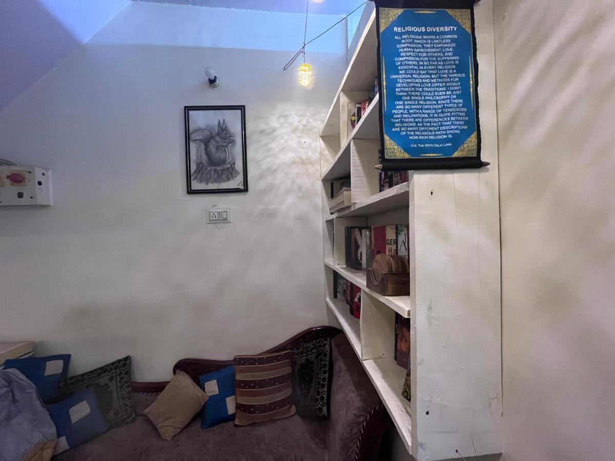 Hostel Genesis Homestay *