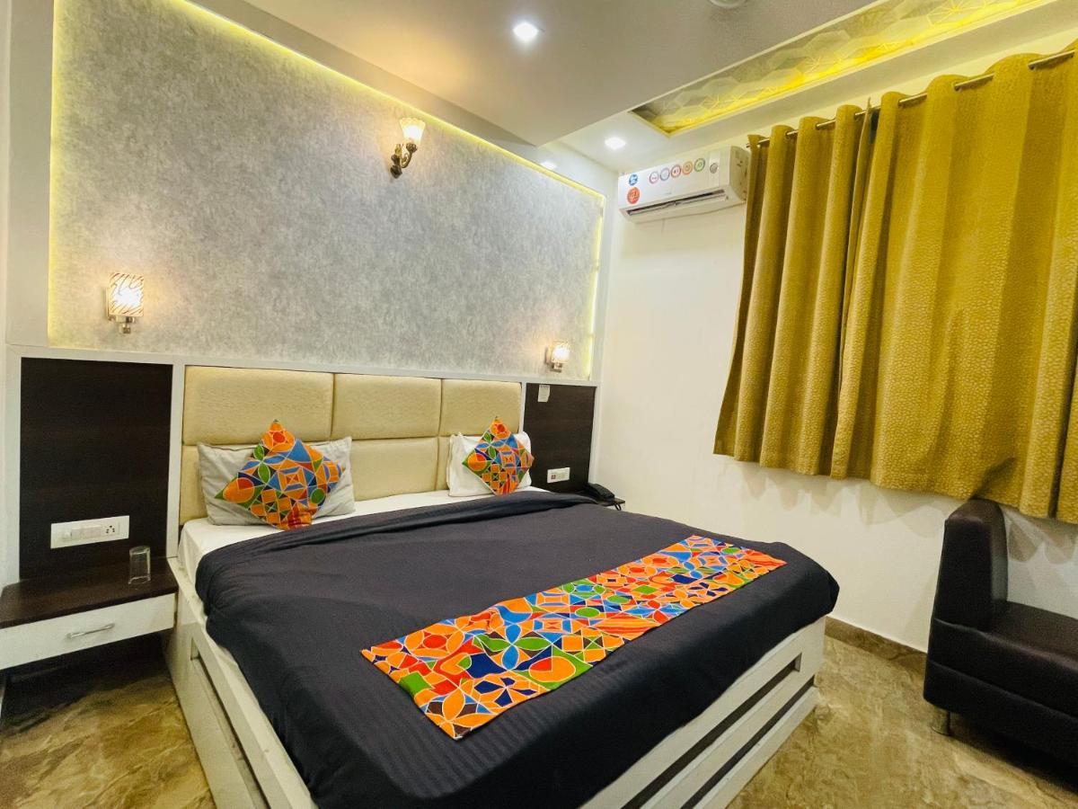 Star Light Near Tajmahal By Star Of Taj 3*
