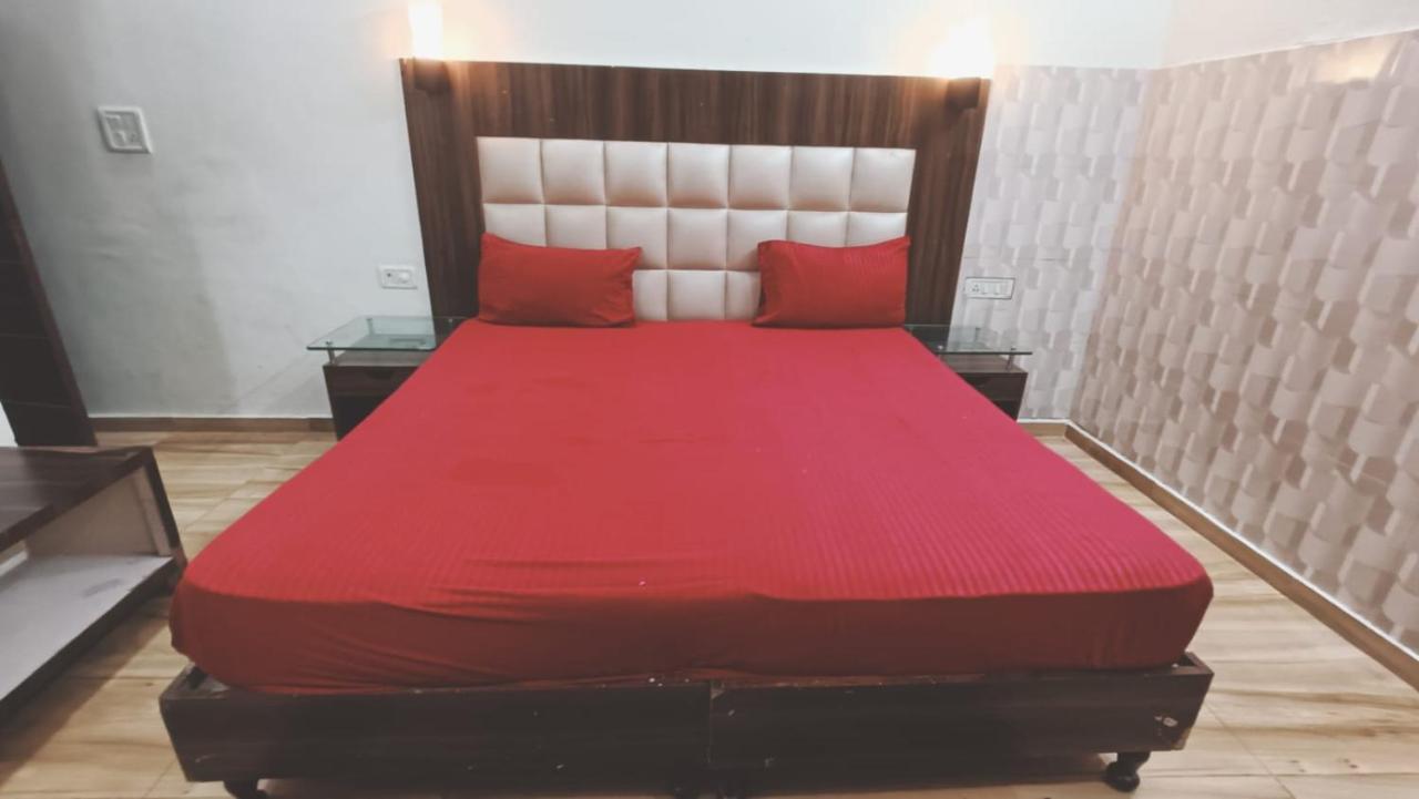 Hotel Premium White House