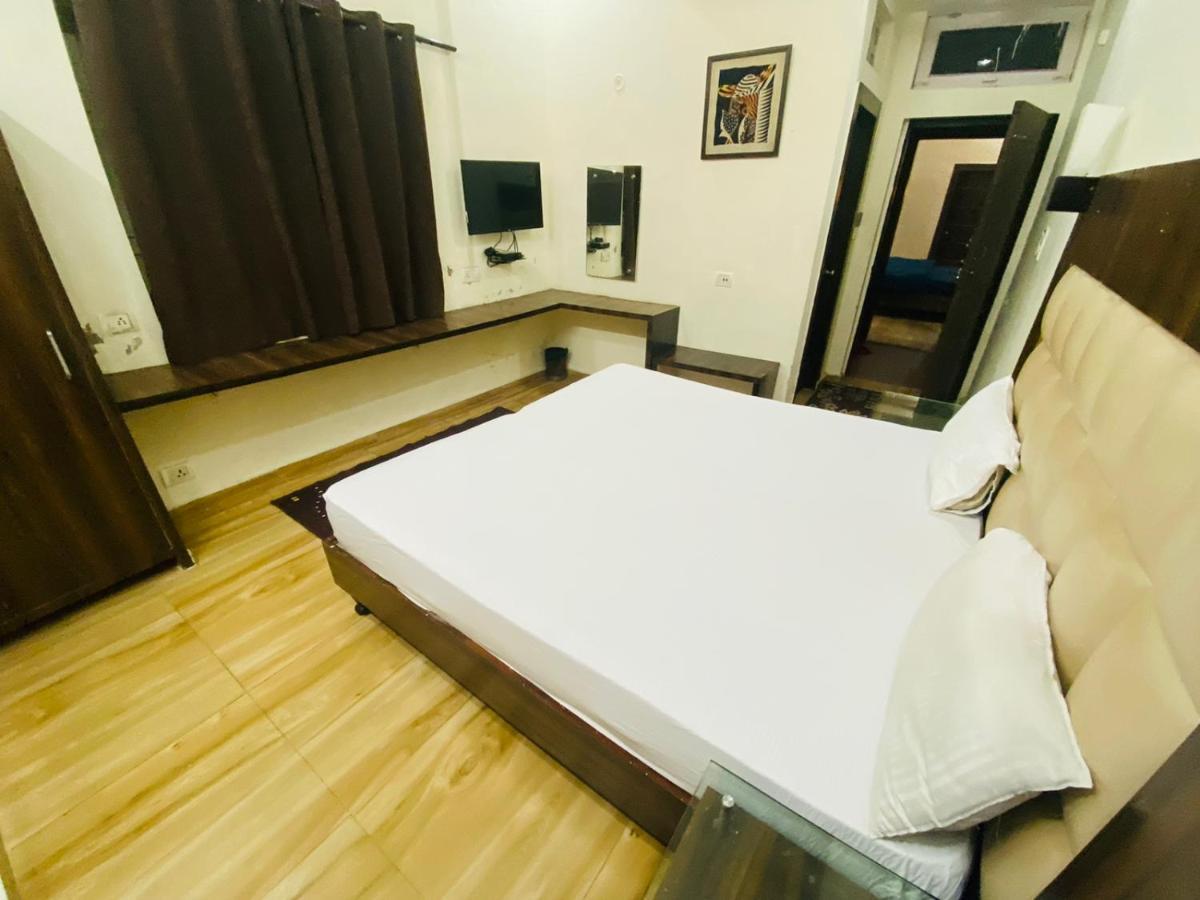 Hotel Premium White House