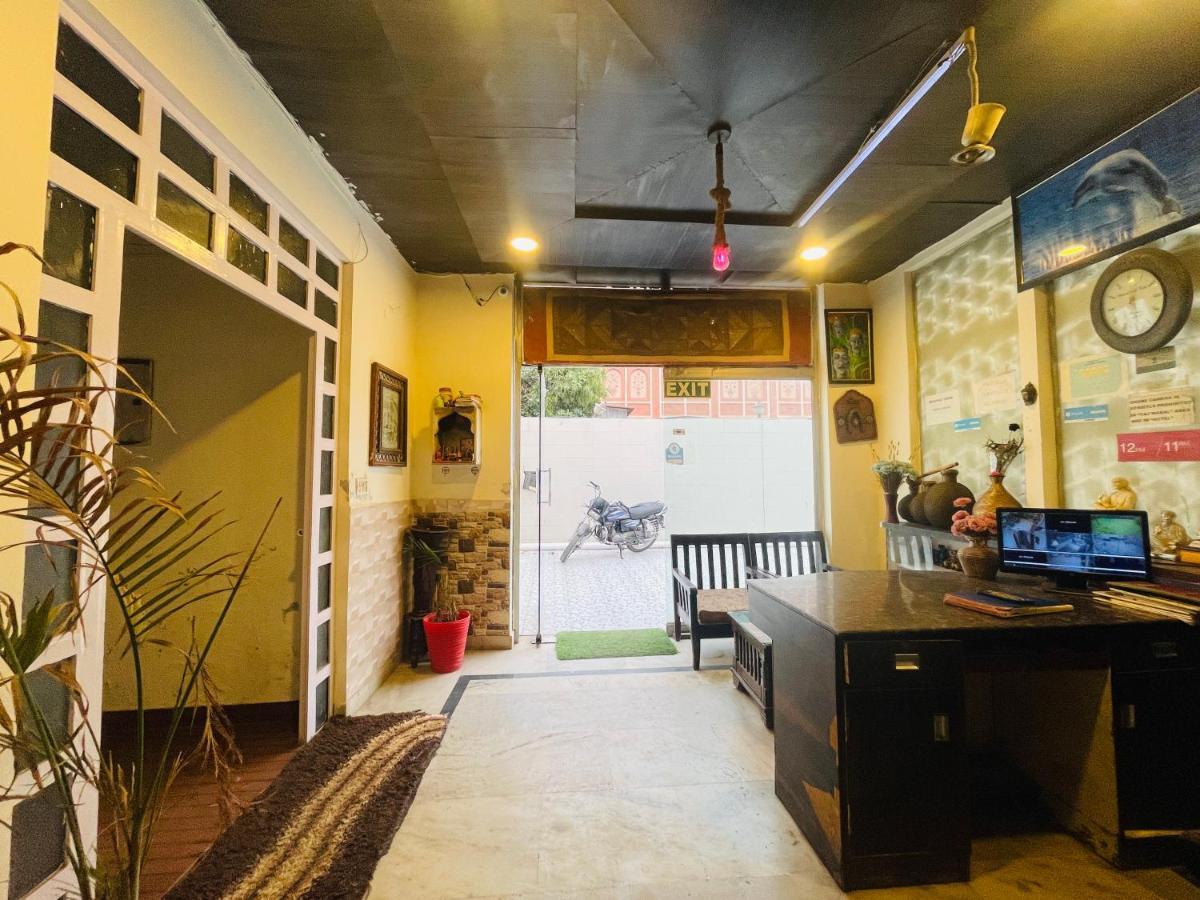Hotel Premium White House Agra (Uttar Pradesh)