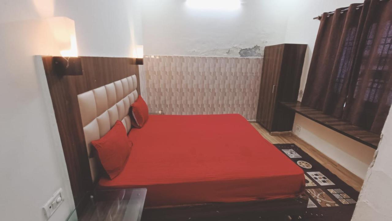 Hotel Premium White House