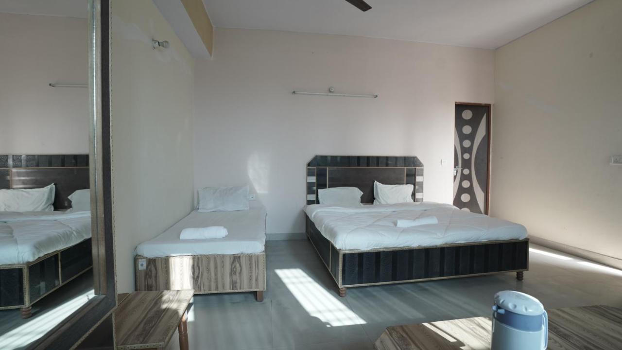 Hotel Mohan By Wb *