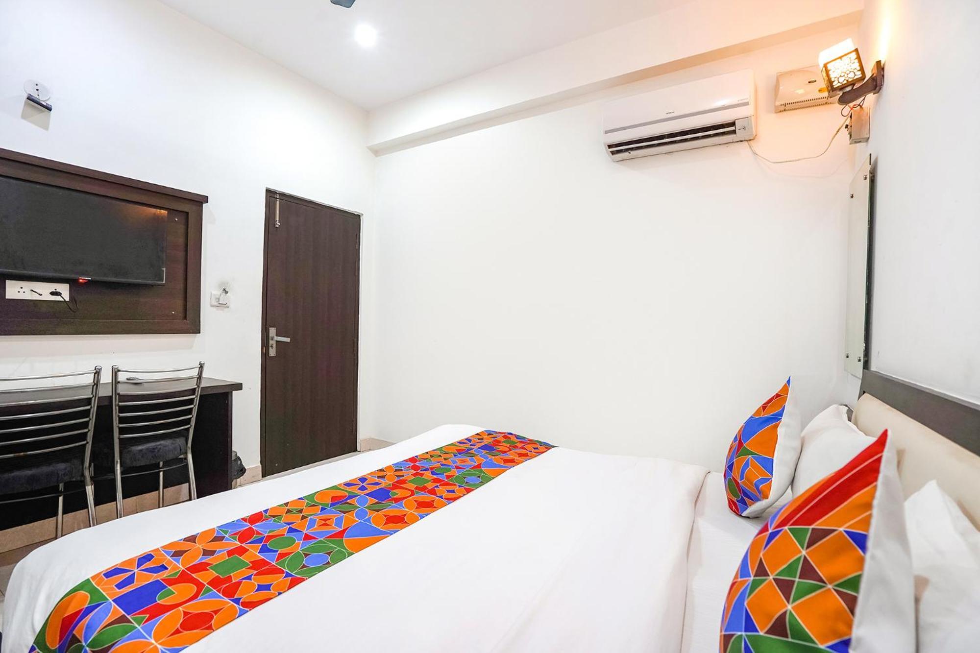 Fabhotel Kp Palace 3*