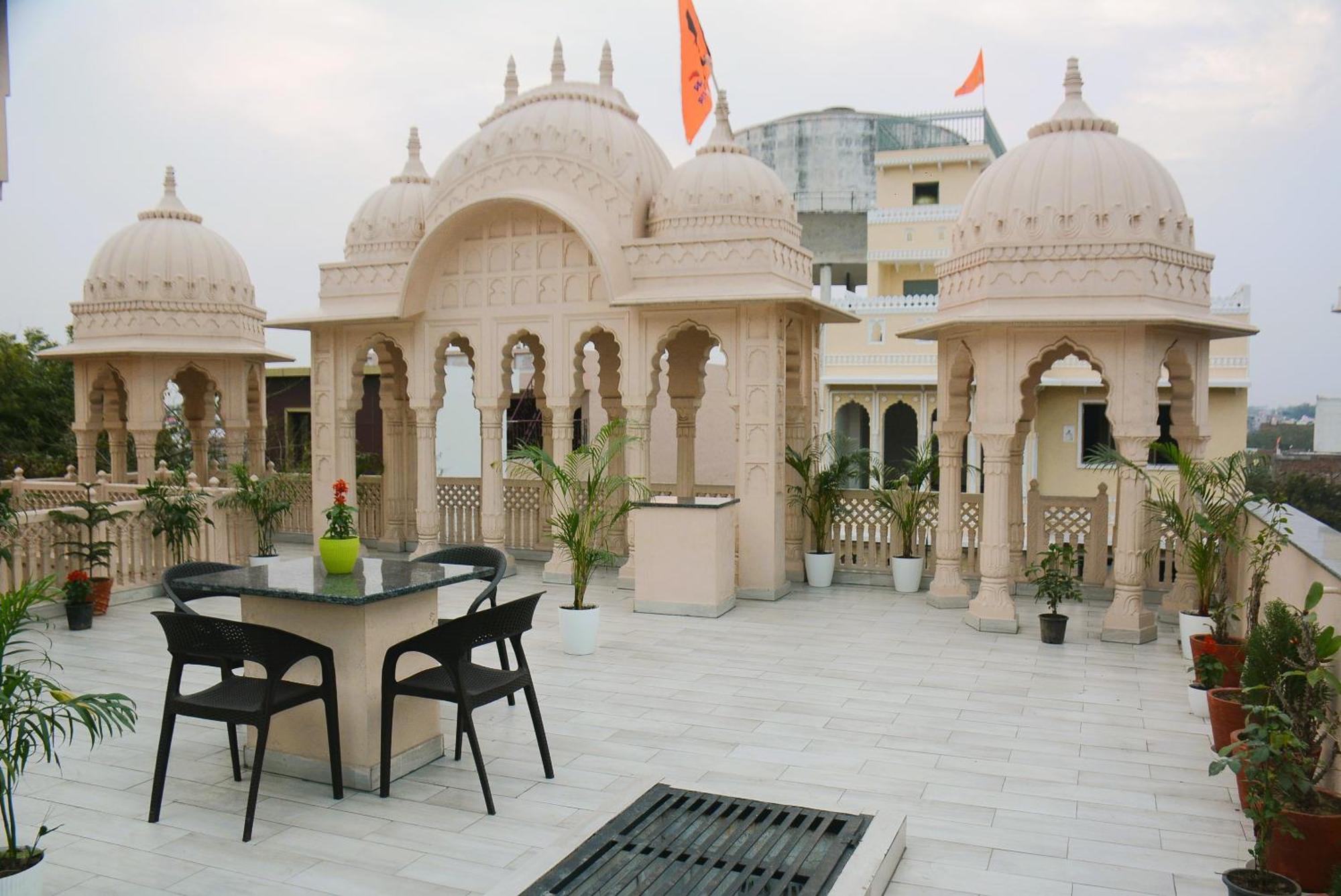 Gupta - A Boutique