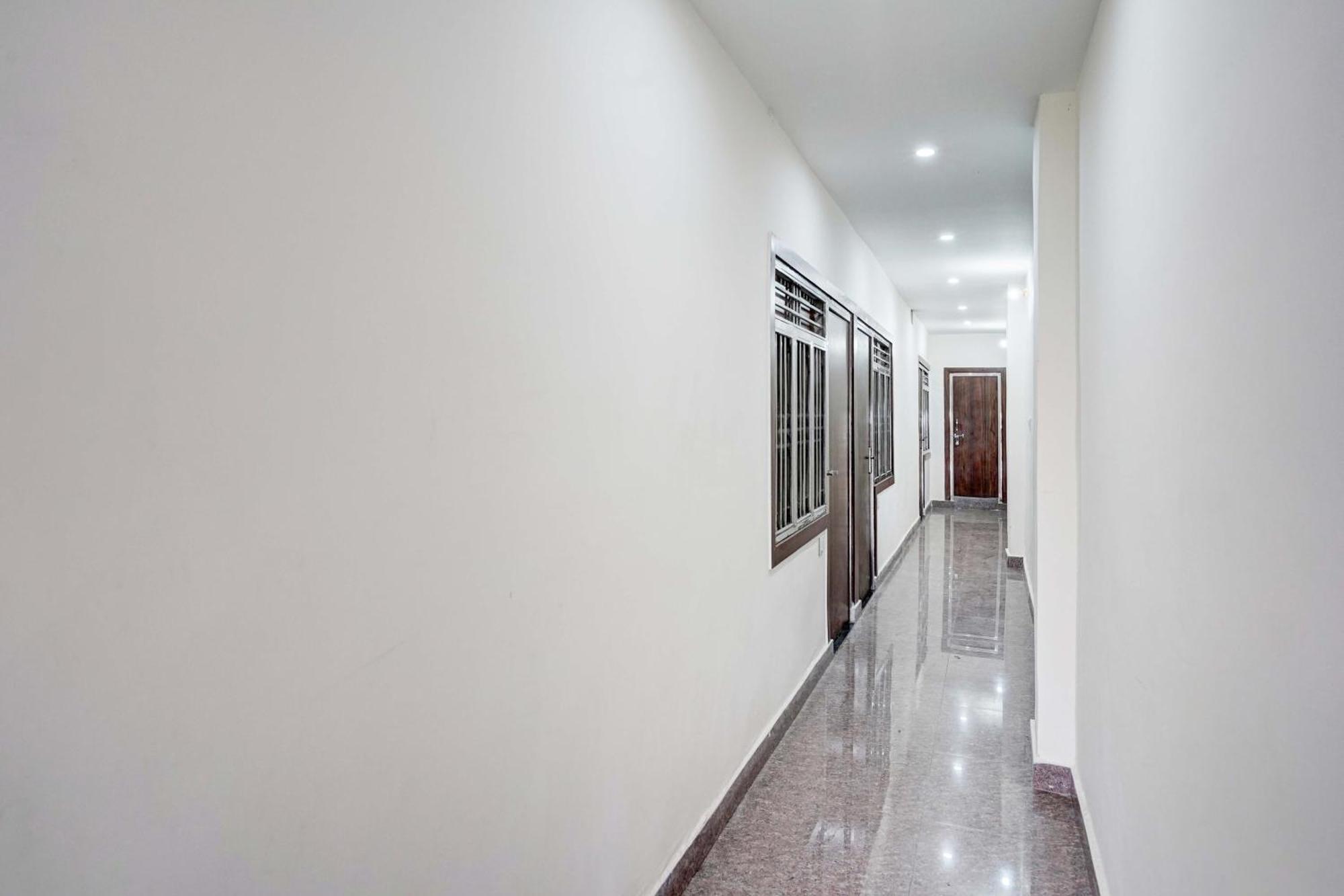 Oyo Bhawna Hotel