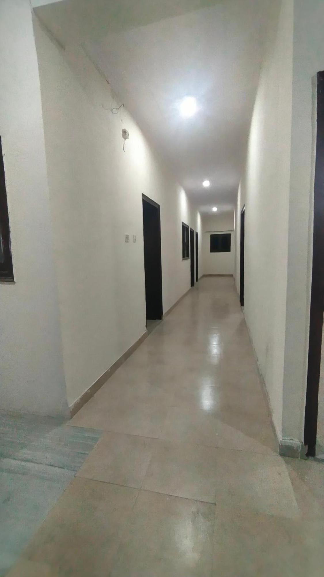 Hotel Dream Taj Family 200mtr From Taj Mahal Agra (Uttar Pradesh)