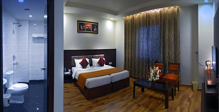 Hotel Dazzle By One Earth 3*