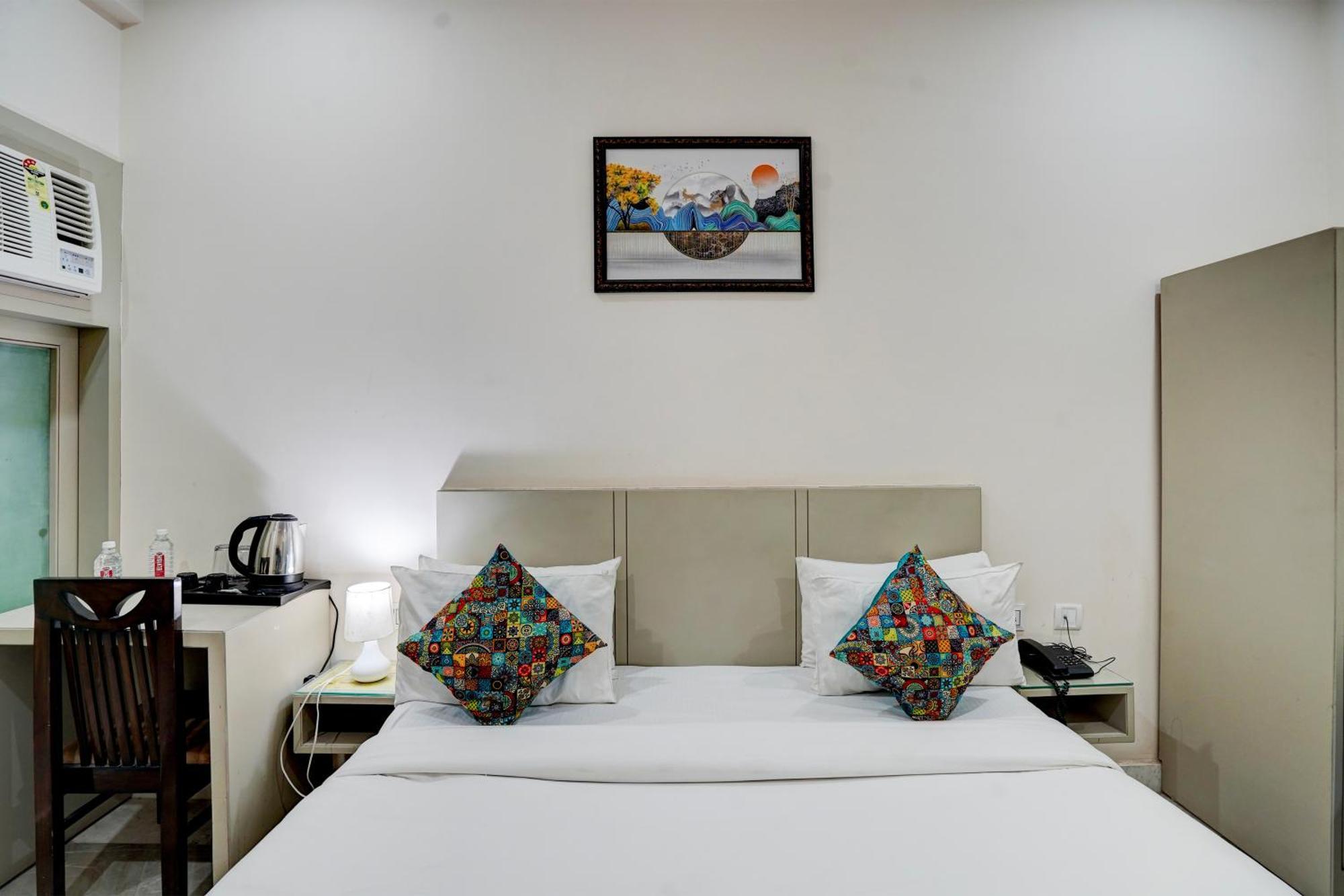 Hotel Taj Holiday Agra (Uttar Pradesh)