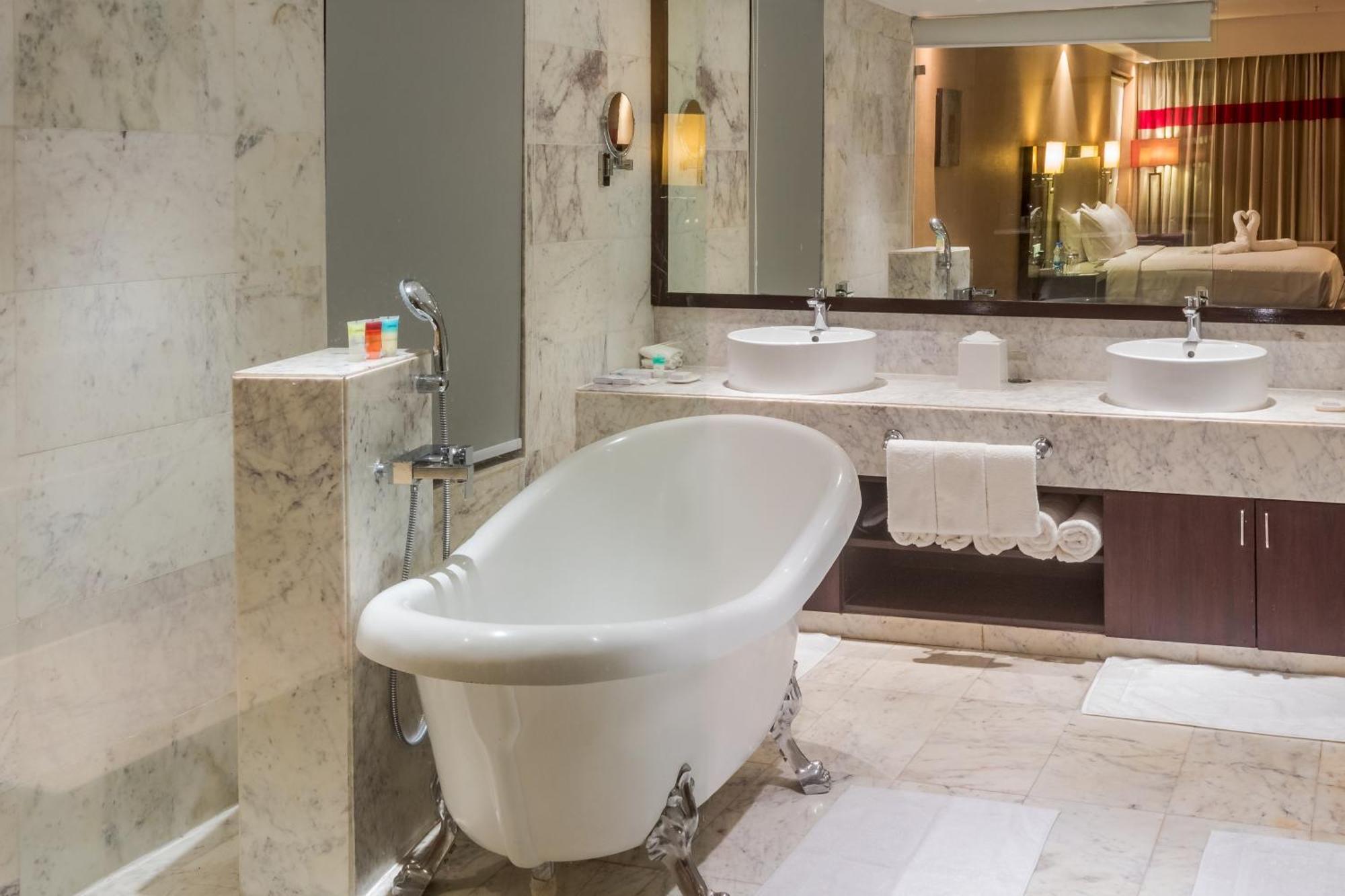 Radisson 5*