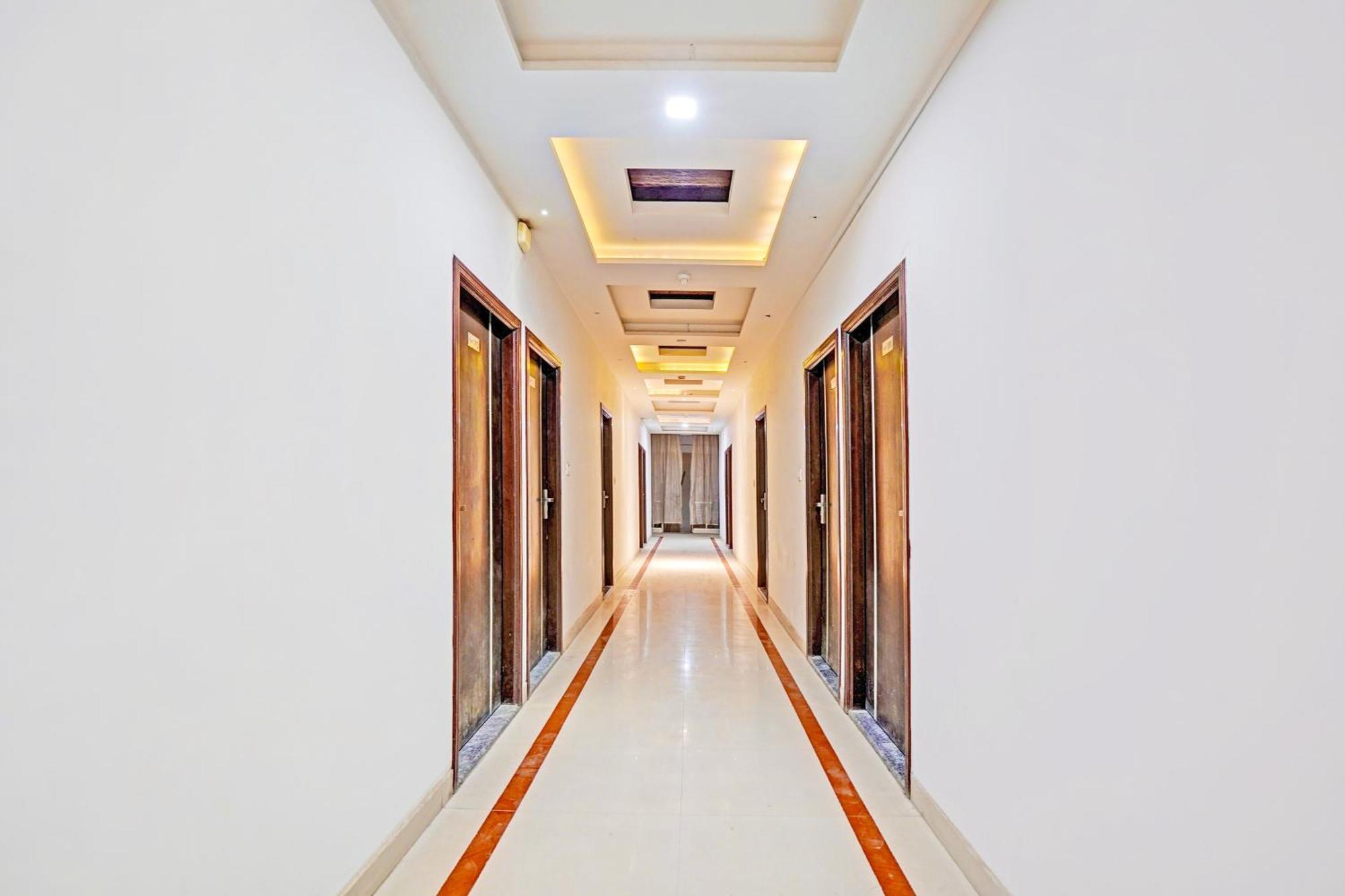 Hotel Golden Bard 2*