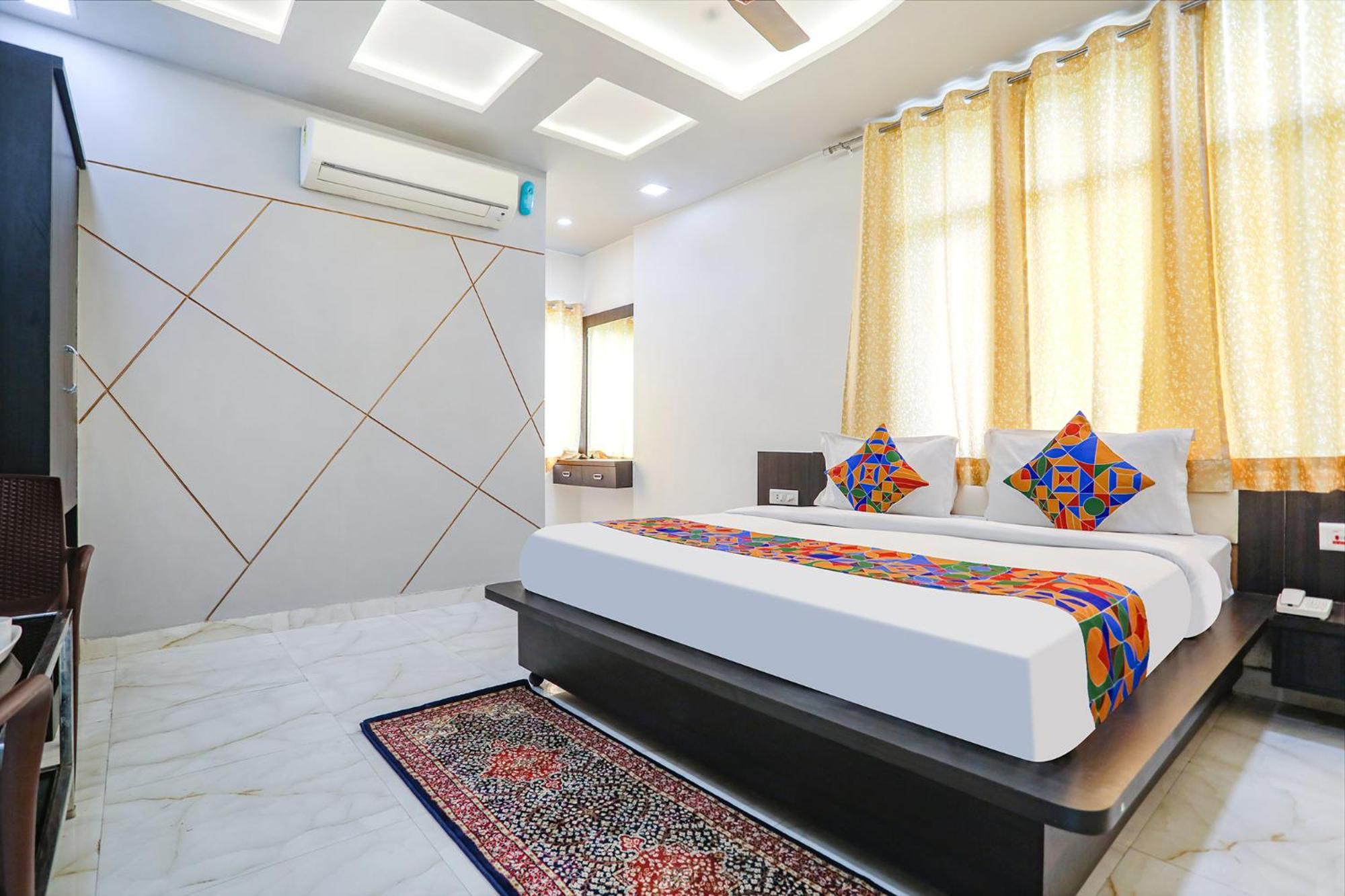 Fabhotel Aaradhya Residency 3*