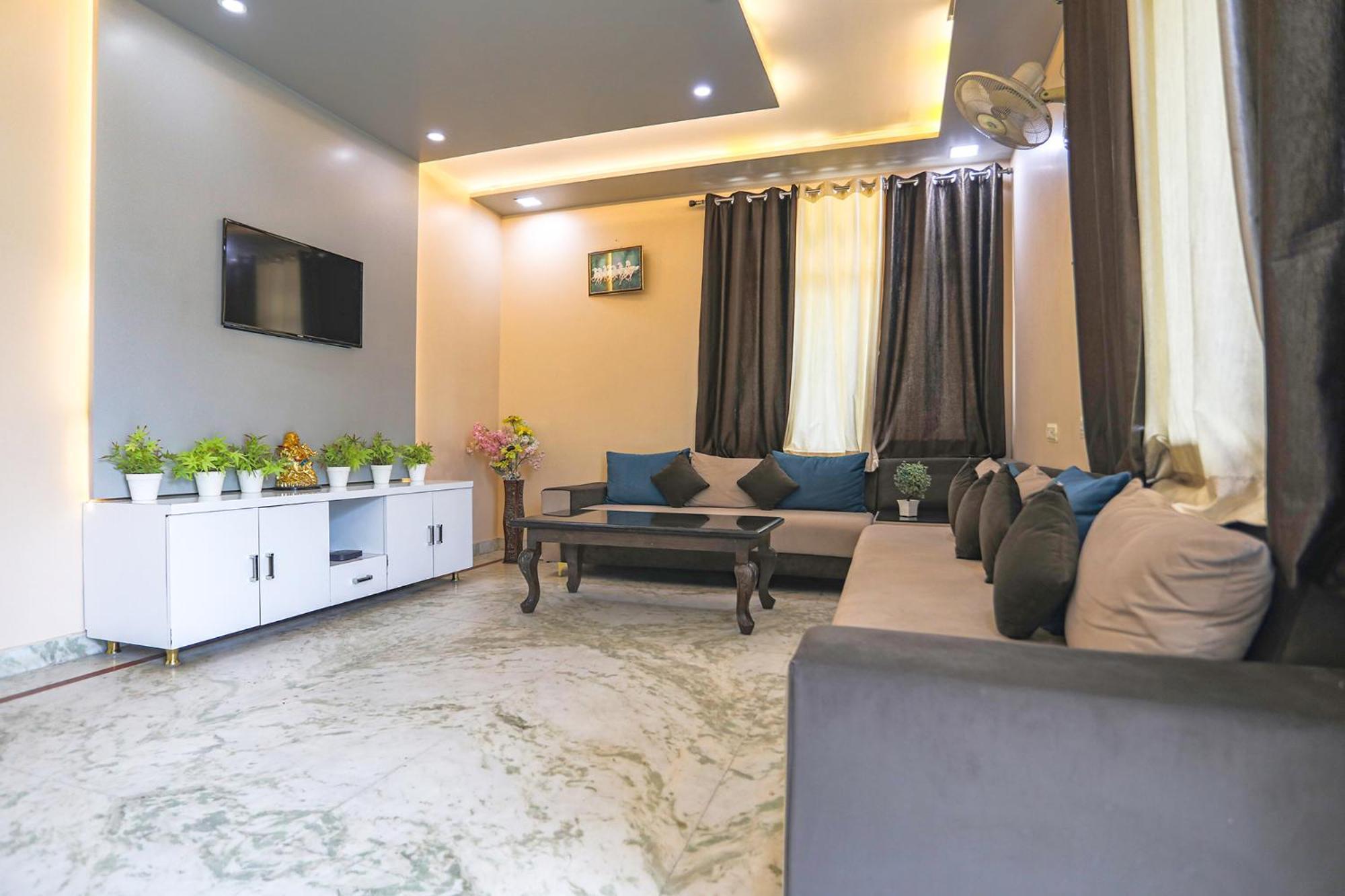 Hotel Fabhotel Aaradhya Residency Agra (Uttar Pradesh)