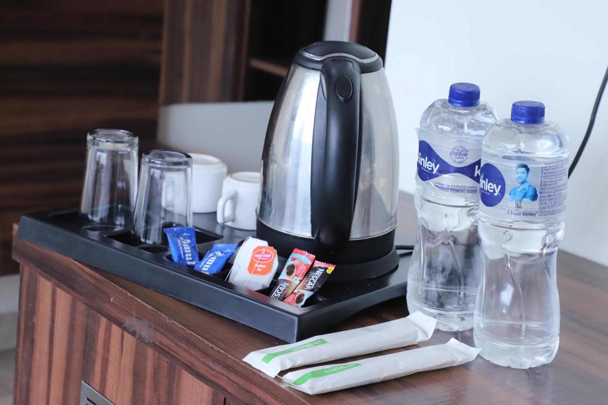 Crown Agra Near Taj Mahal Hotel 3*