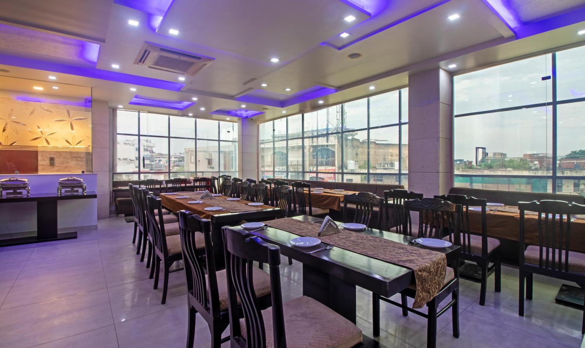 Hotel Treebo Empire Red Carpet, Near Taj Mahal Agra (Uttar Pradesh)