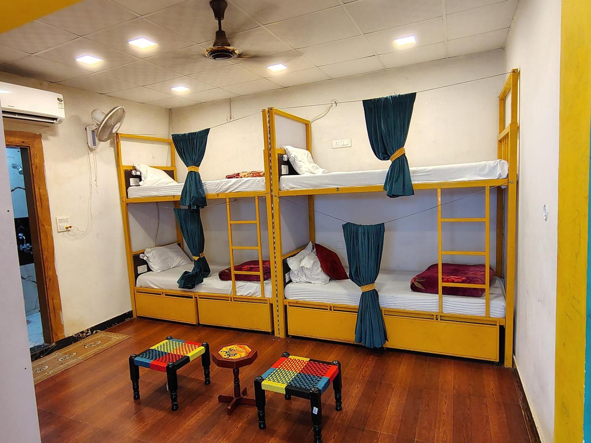 Bedweiser Backpackers Hostel