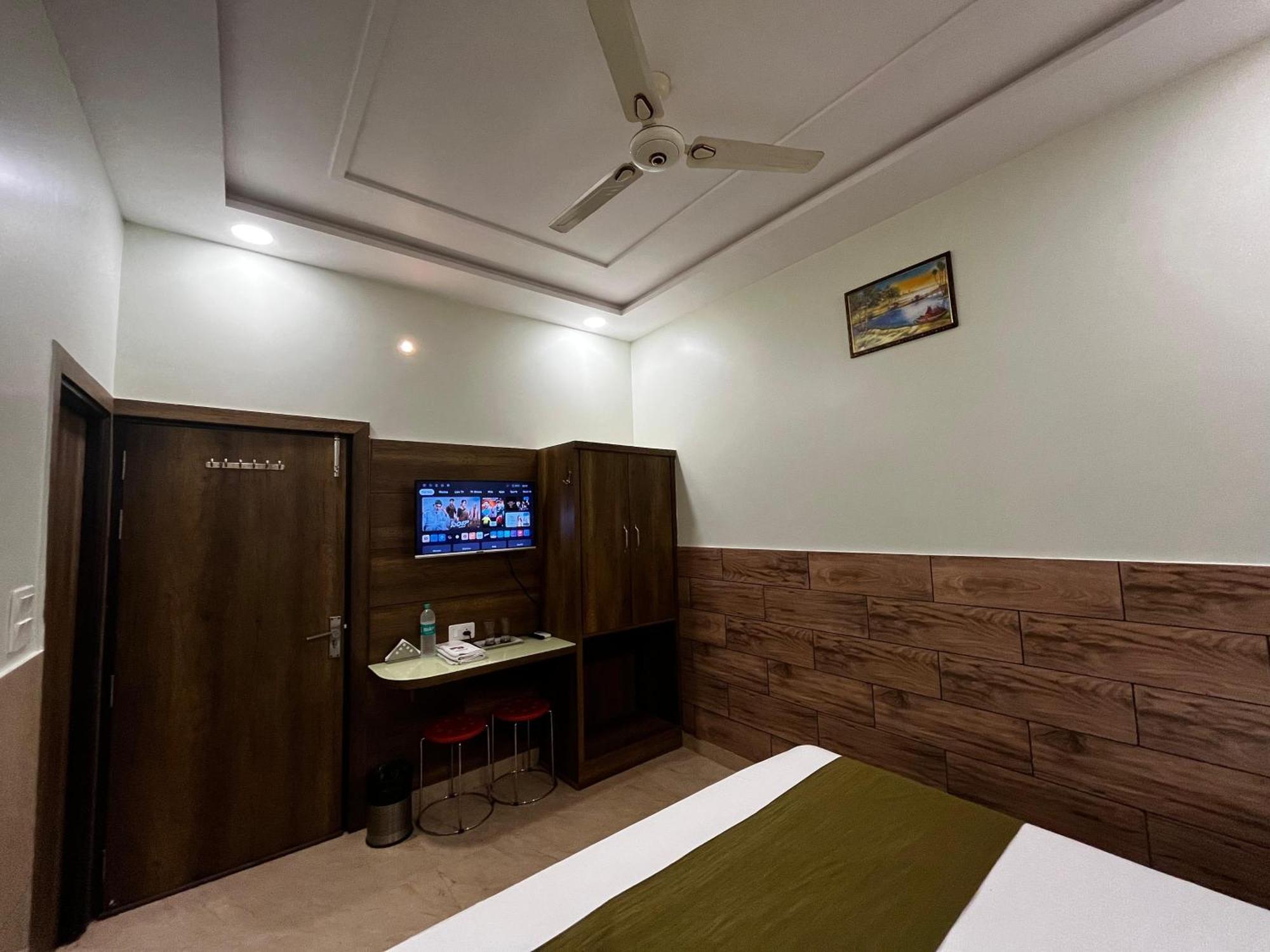 Taj Point Manage By Taj Sunrise Group Agra (Uttar Pradesh)