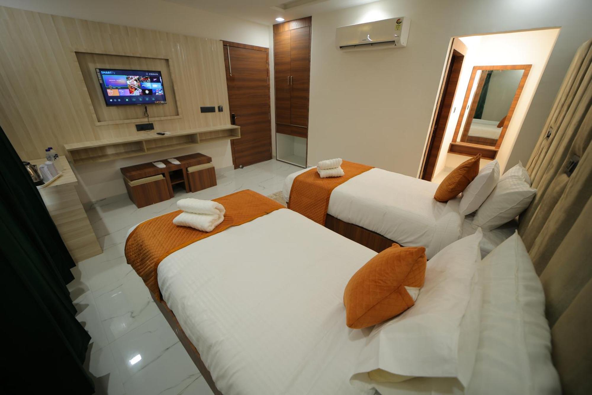 Dev Hotel