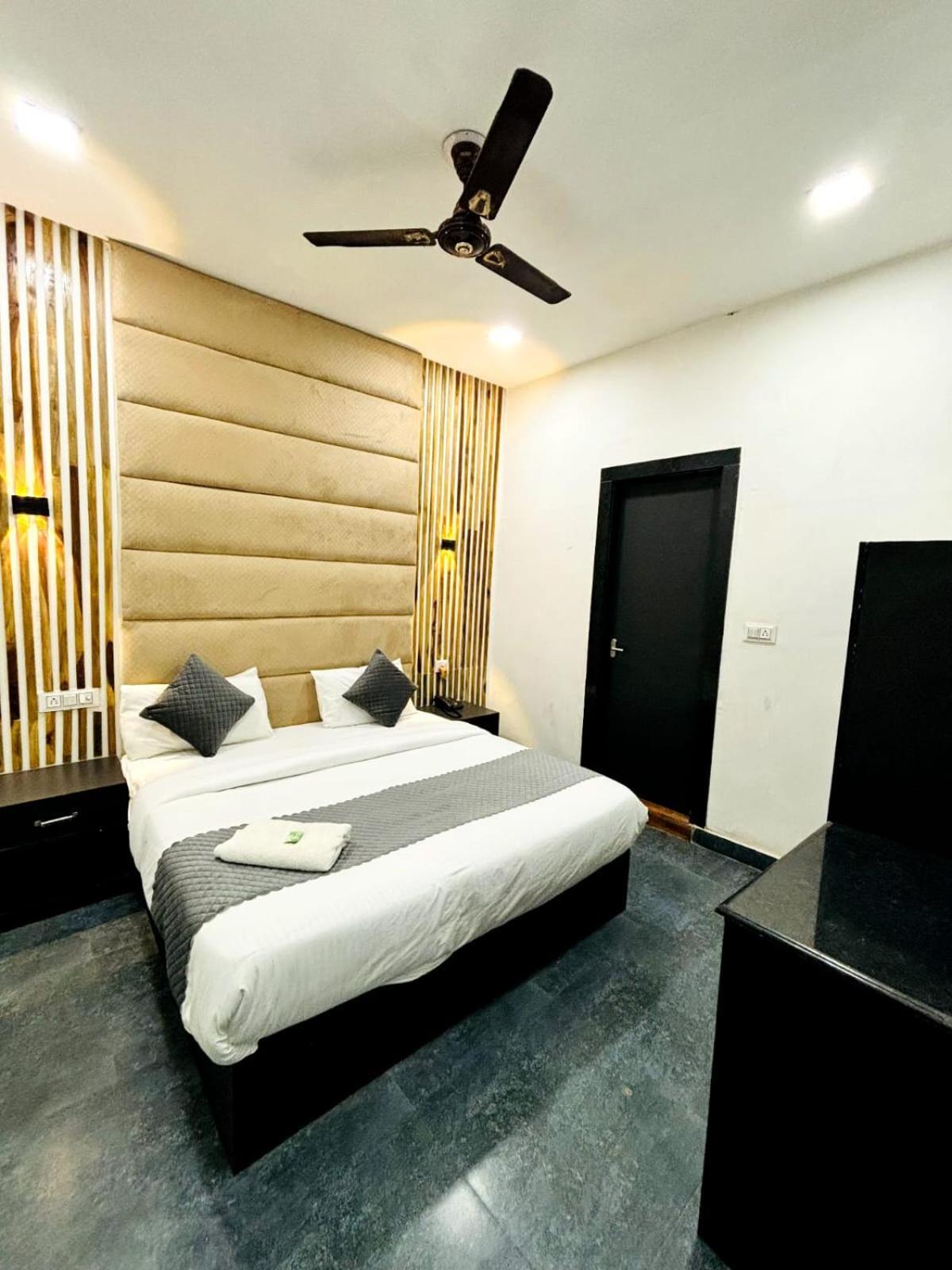 Bed & Breakfast Fussion Agra (Uttar Pradesh)