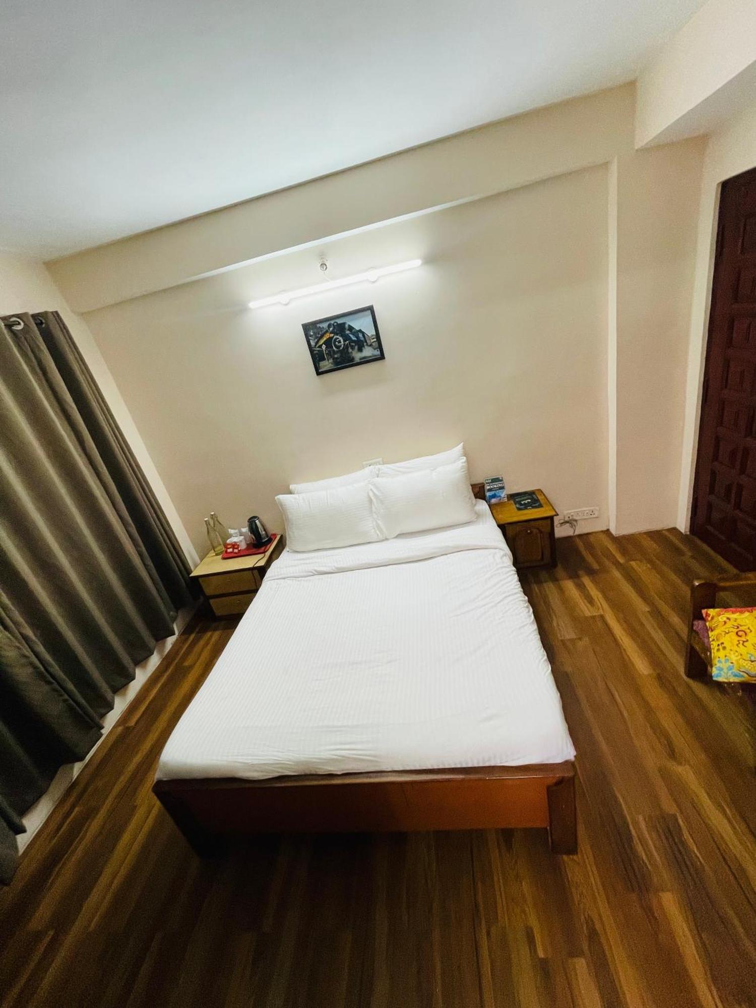 Zeal - In House Parking - 5g Wifi- Near Taj Mahal