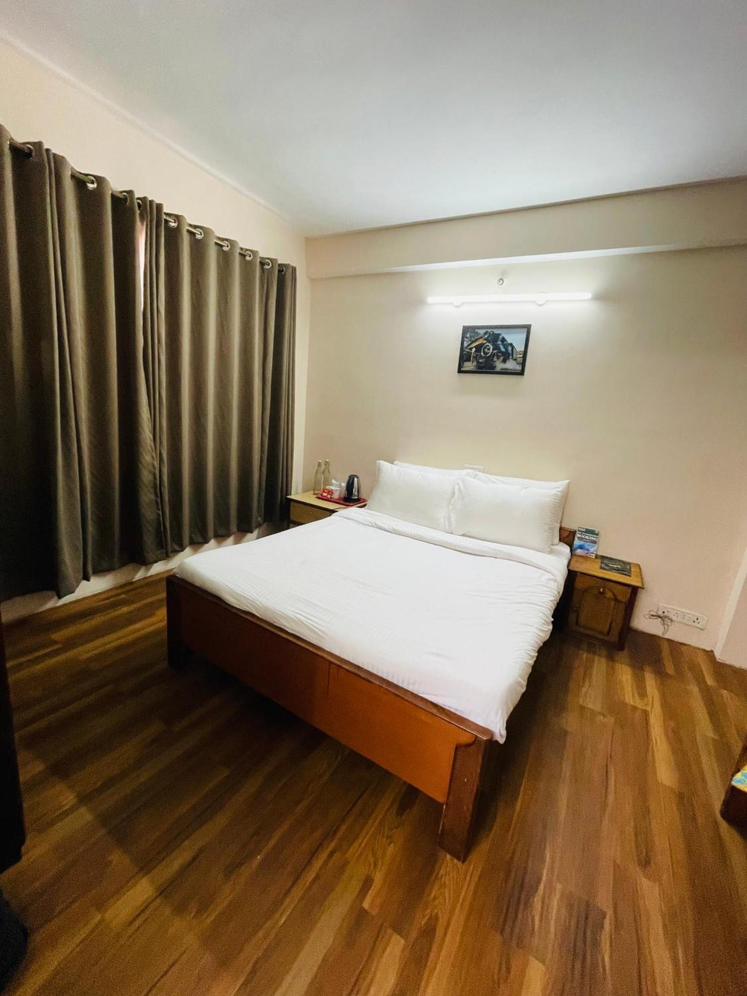 Guest house Zeal - In House Parking - 5g Wifi- Near Taj Mahal