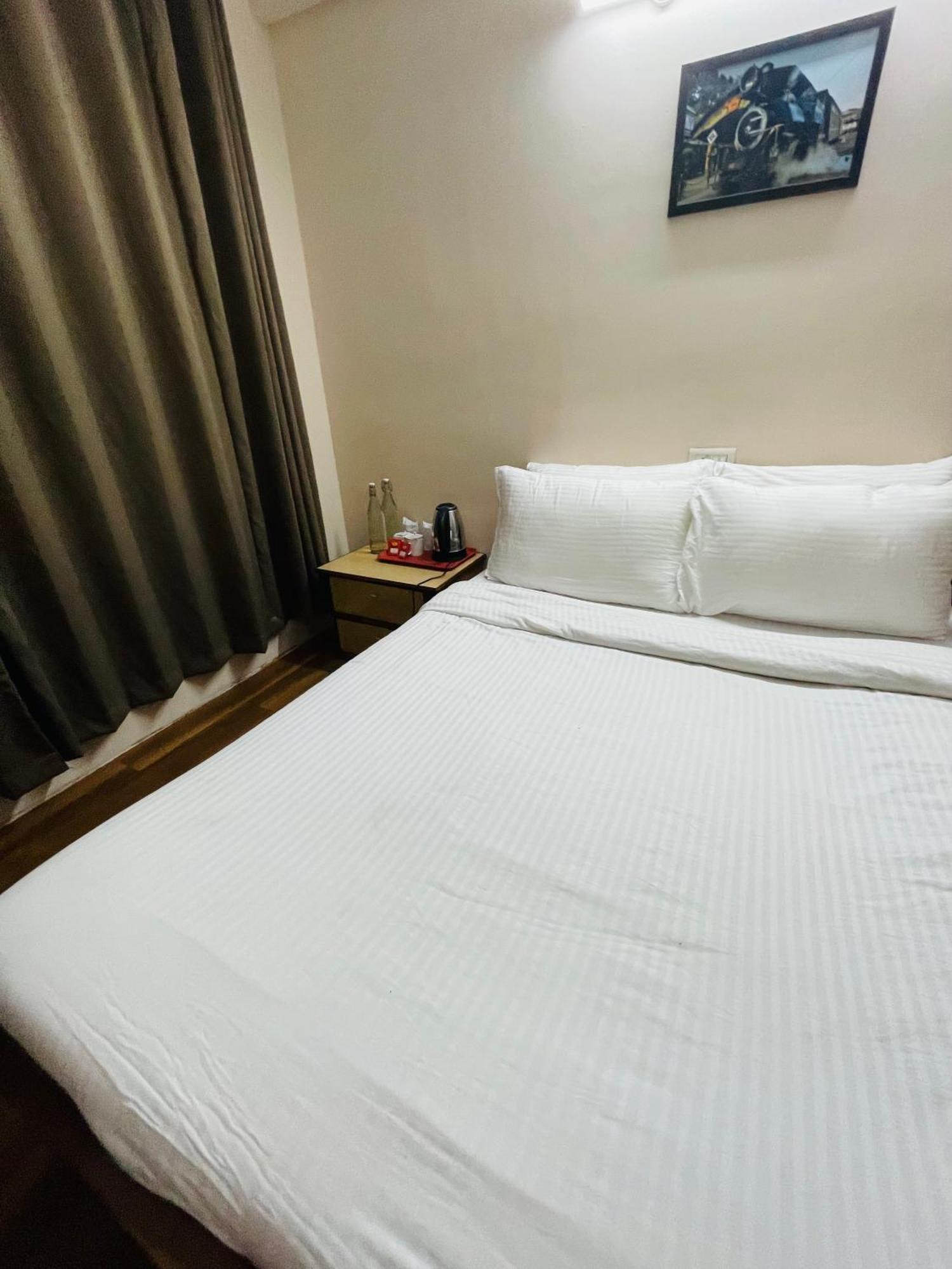 Zeal - In House Parking - 5g Wifi- Near Taj Mahal Guest house