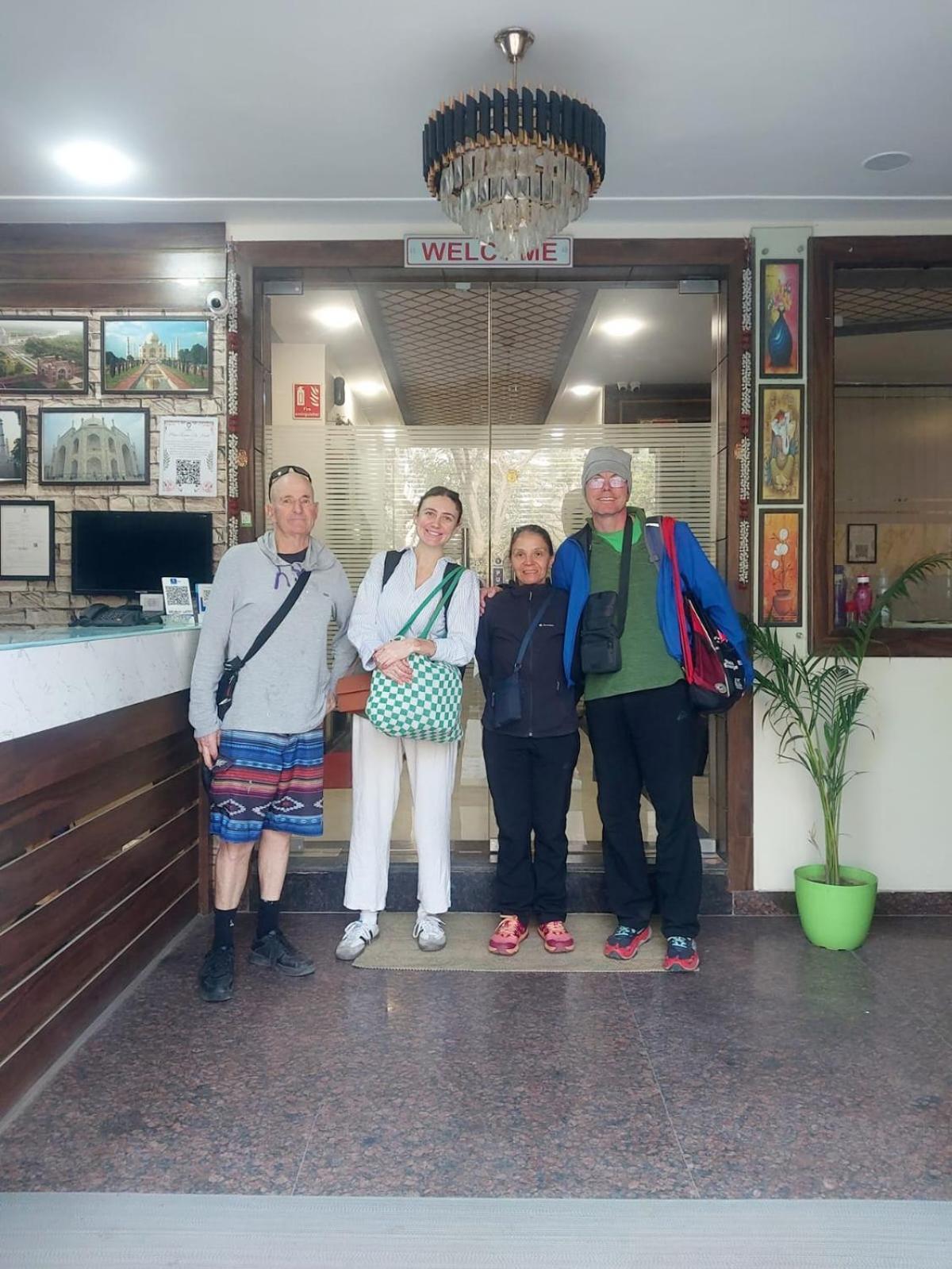 Taj Point Manage By Taj Sunrise Group Homestay *