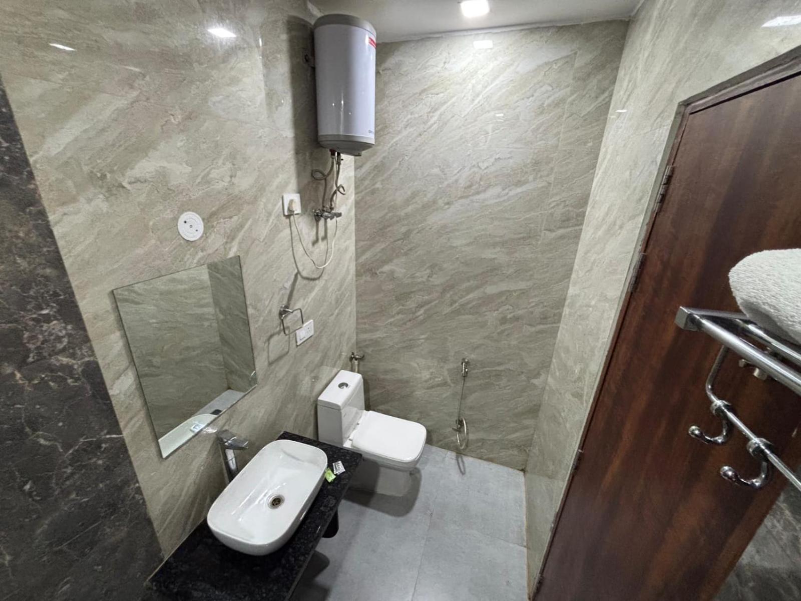 Hotel Ganga Palace - Dasaprakash Restuarant