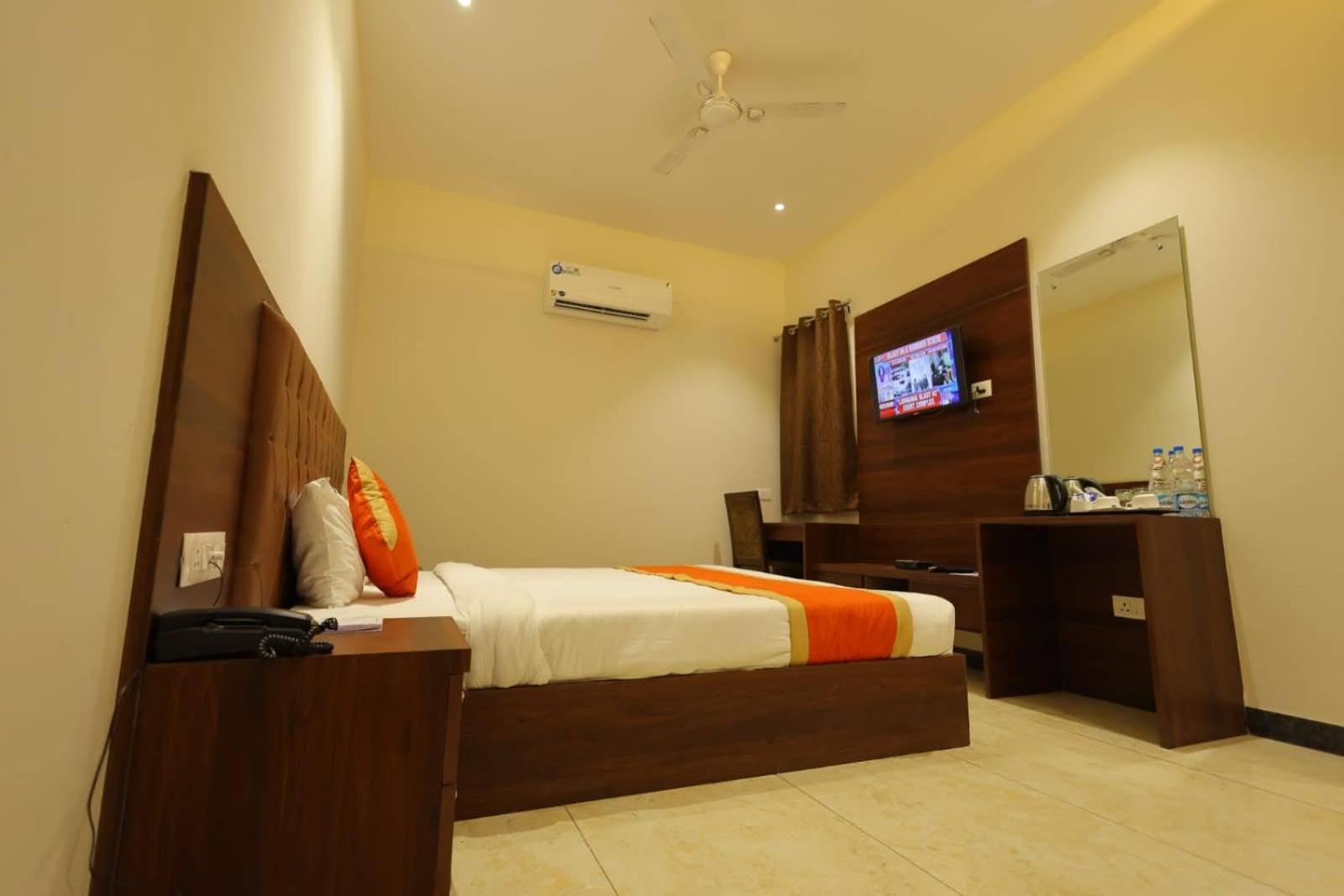 The Grand Tree Agra Hotel
