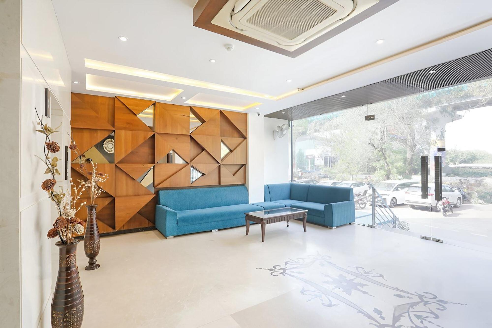 Sahibs Star - Free Taj Mahal Ticket 3*
