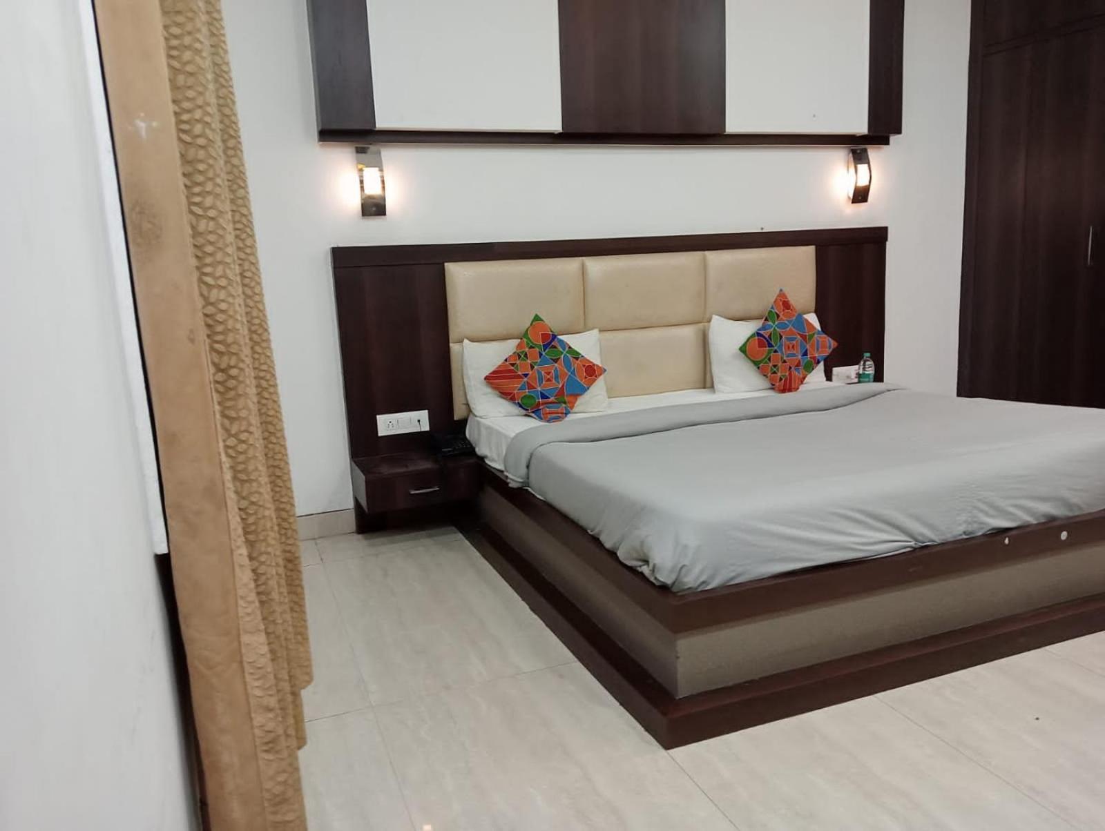Guest house Zeal - In House Parking - 5g Wifi- Near Taj Mahal Agra (Uttar Pradesh)