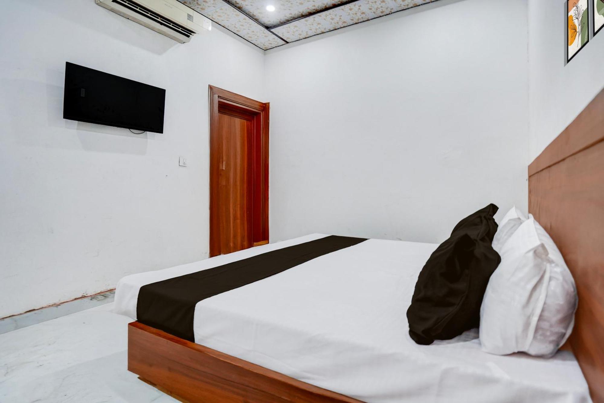 Hotel Super O Sikandra Near Akbar Tomb 3*