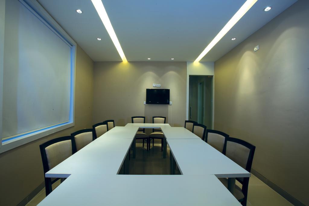 Hotel Mango Hotels, Samed Agra 3*
