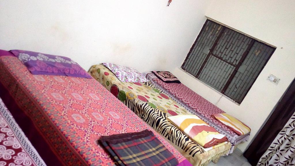 Guest house Indu Dormitory And *
