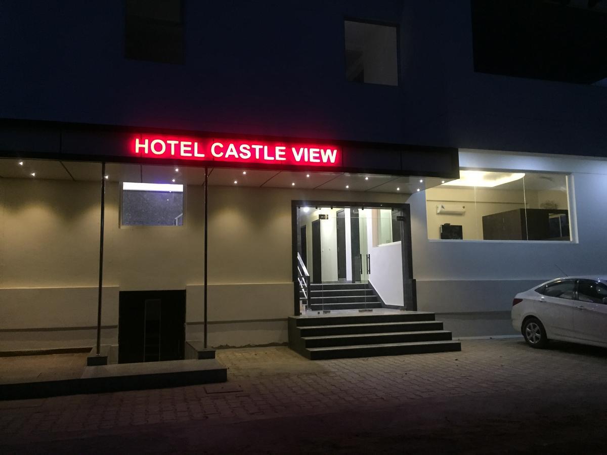 Castle View Hotel 3*