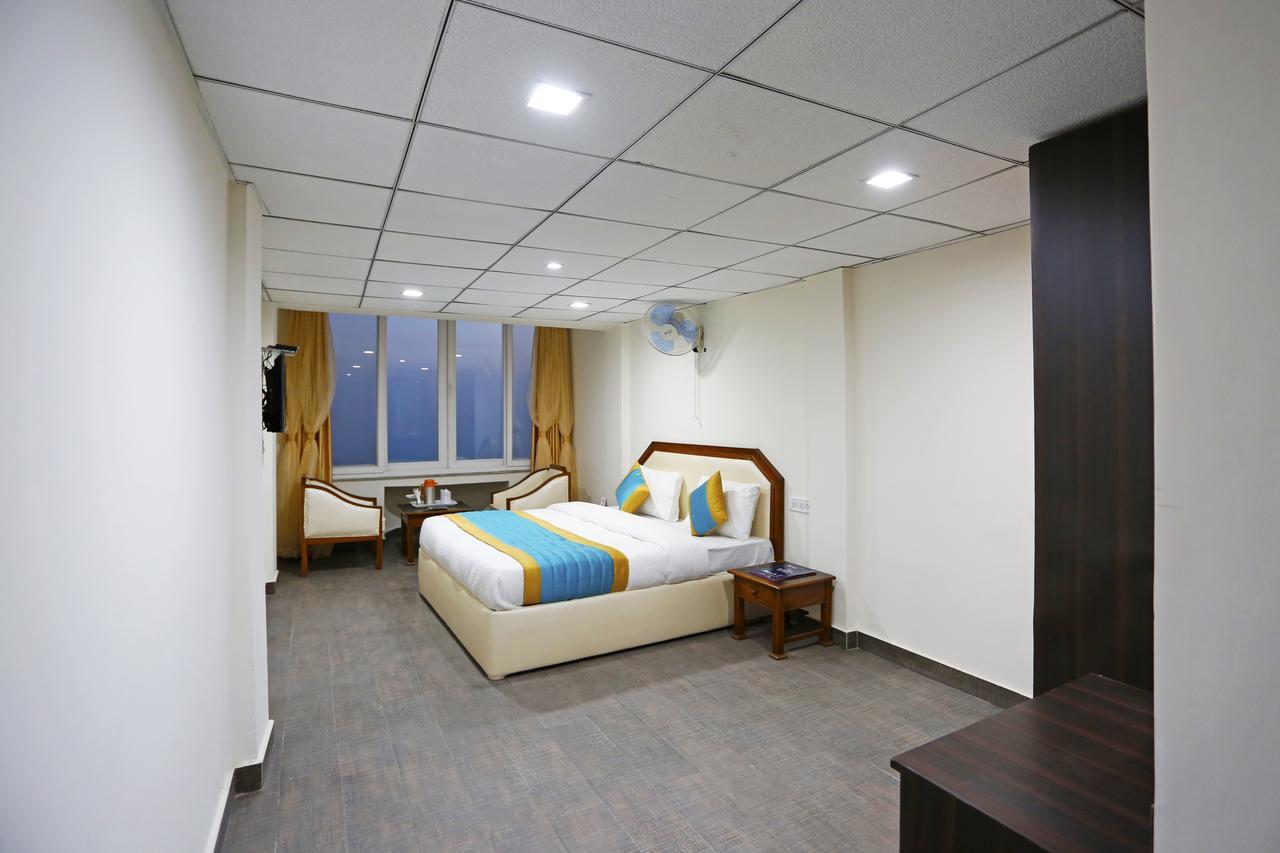 Hotel Oyo 8989 Raj Agra (Uttar Pradesh)