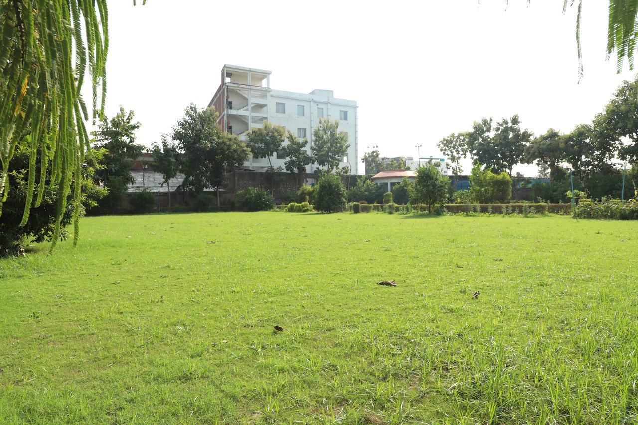 Avexia Premiere Hotel